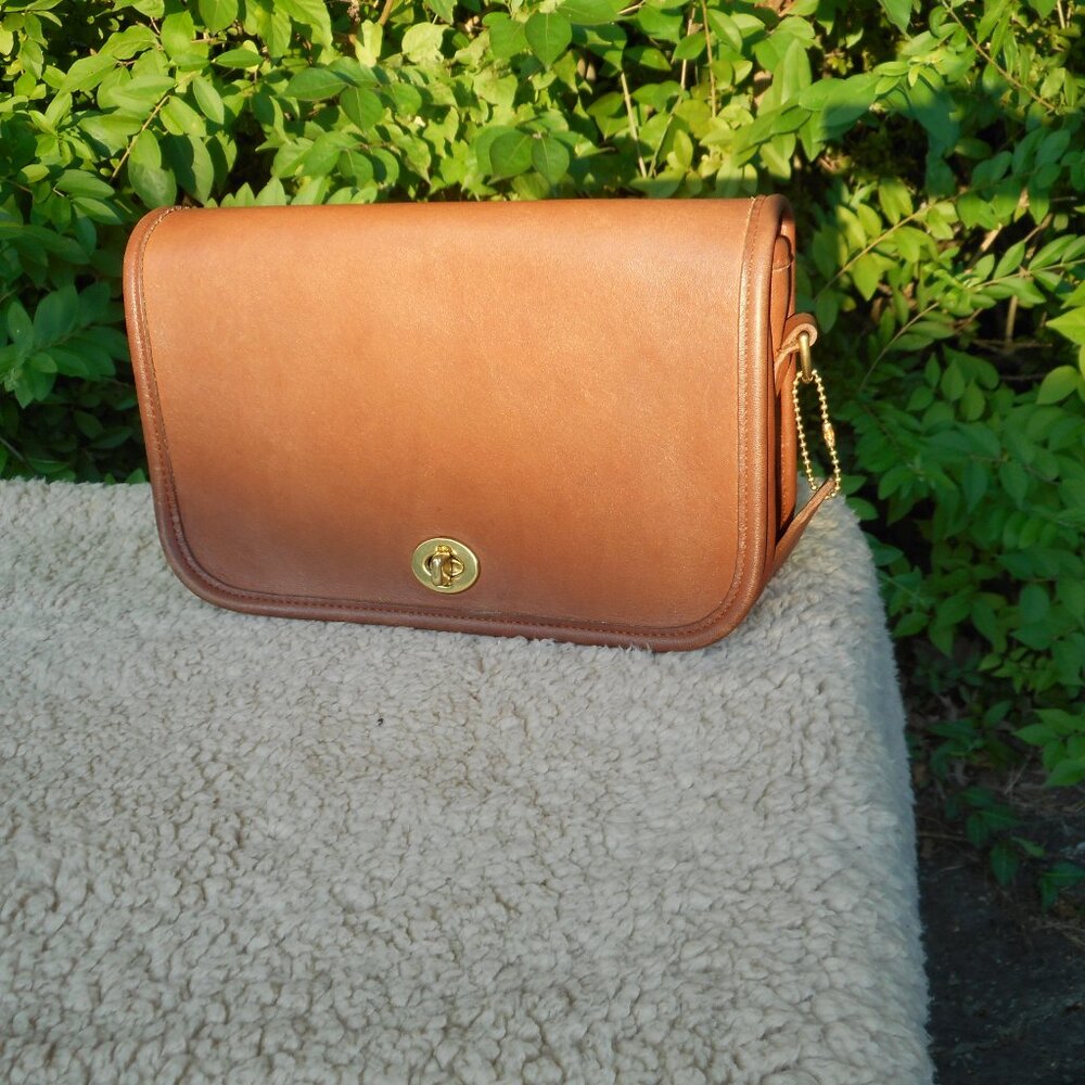 **SOLD** Vintage Coach Pocket Purse GUC 9988,  in , British Tan